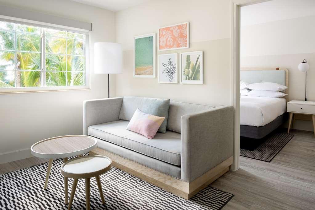 Comfort Suites Seven Mile Beach George Town Værelse billede